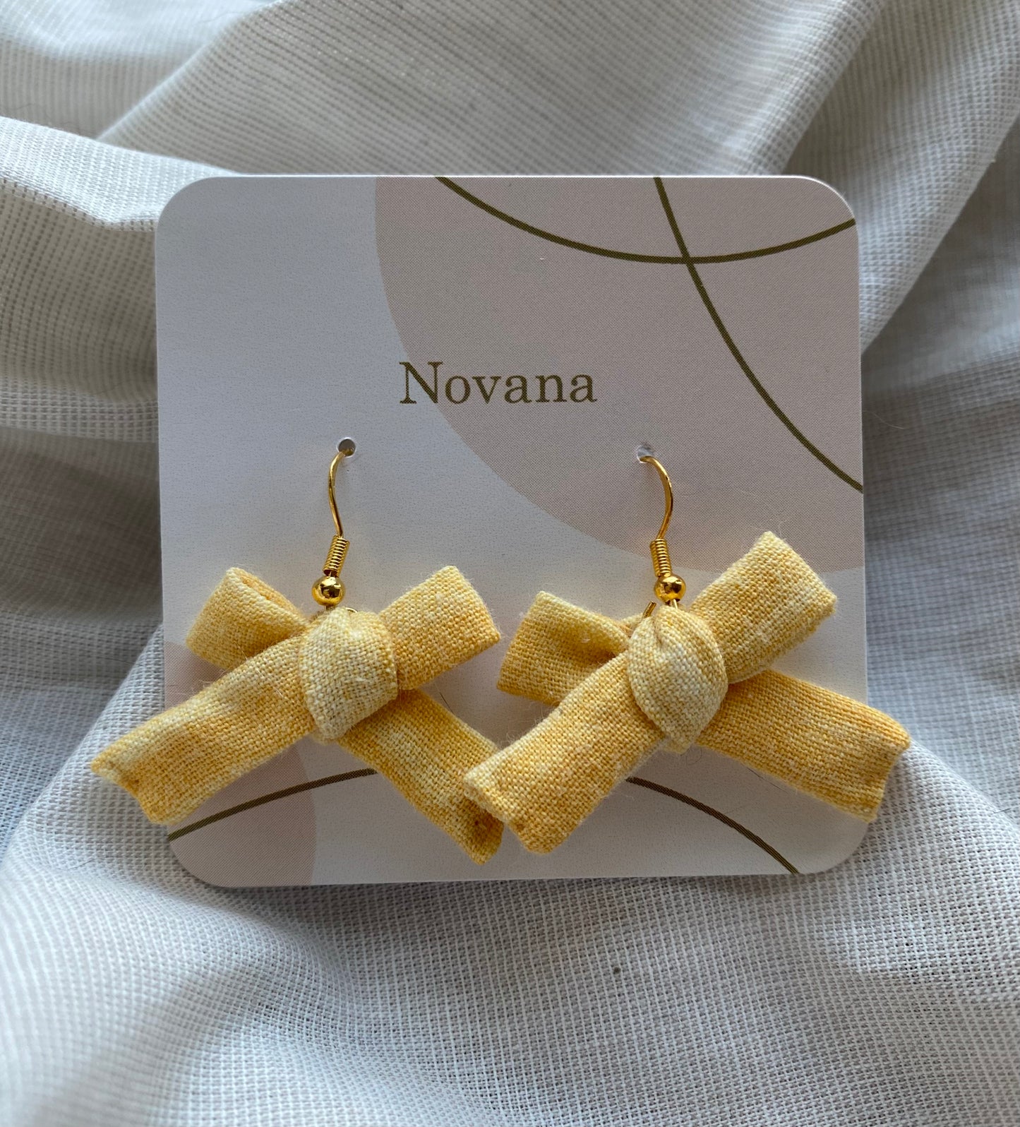 Boucles d’oreilles jaunes