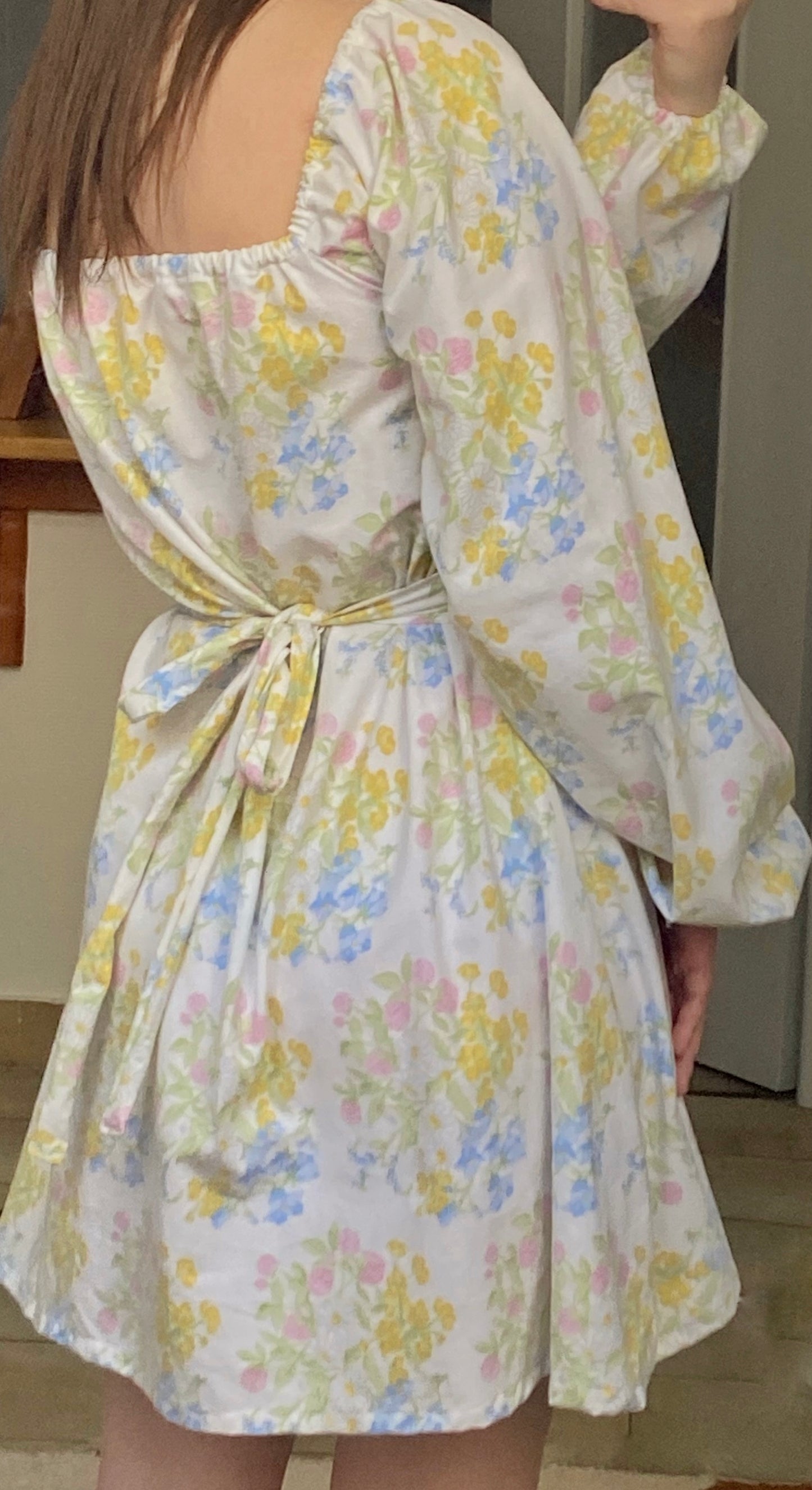 Robe AMBRE blanches à fleurs pastel